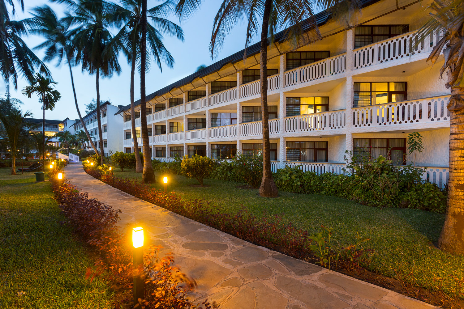 travellers club hotel mombasa kenya